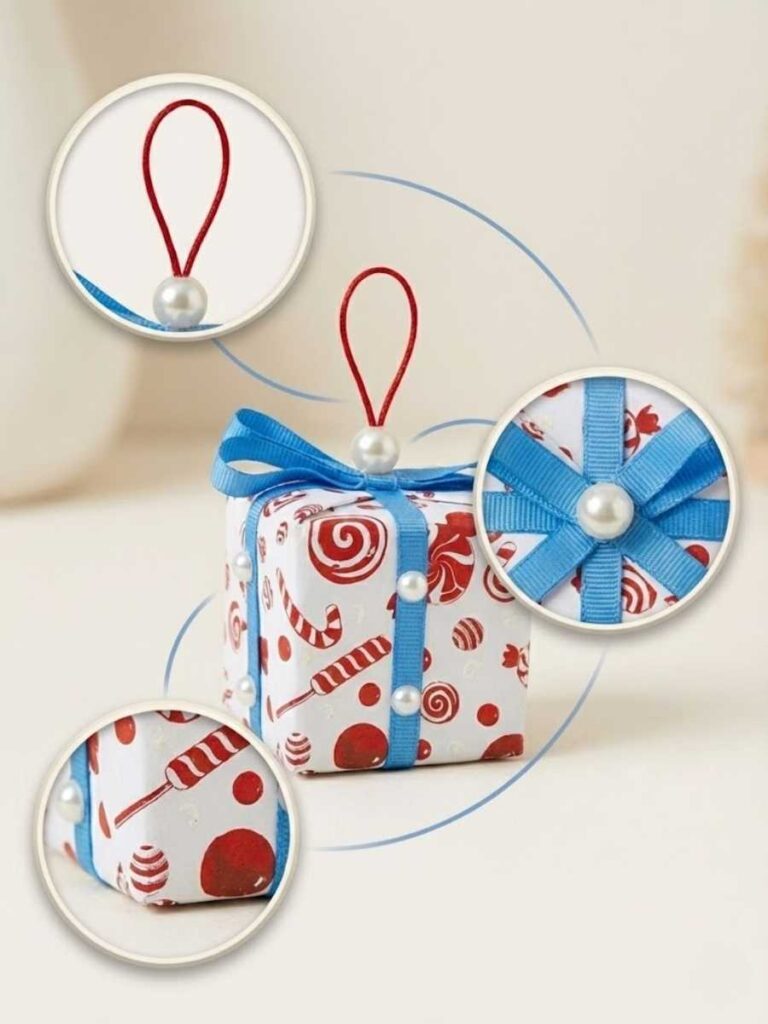 Christmas Present Ornament, Wreath Attachment zoom in